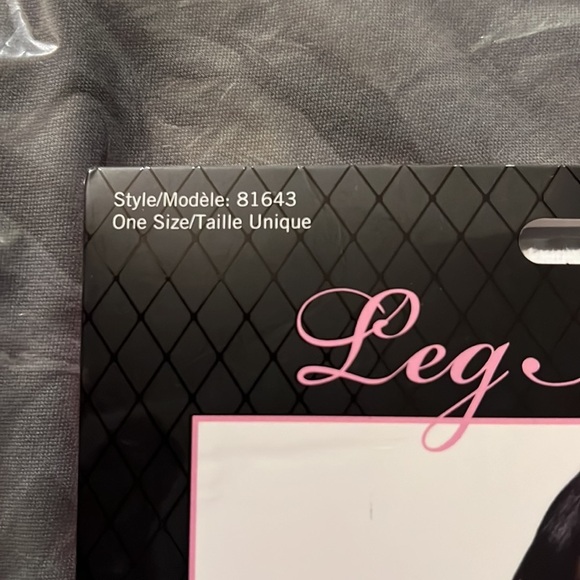 Leg Avenue Strappy Back Lace Teddy - Picture 4 of 4